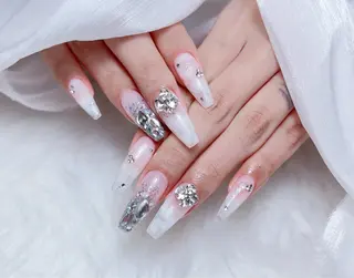 ネイル M🌷nail 長さだし専門店のネイルデザイン