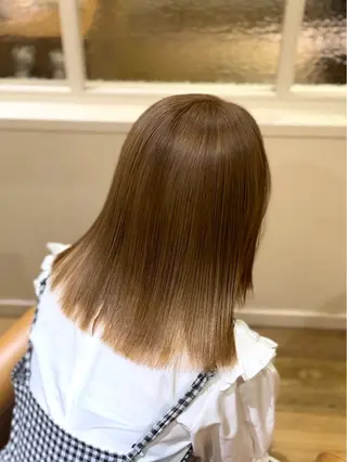セミロング カラー ·.⟡ 福田 彩乃 透明感カラー🪄🩵のヘアスタイル