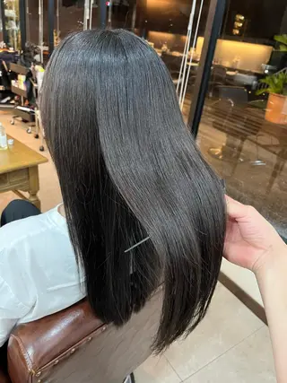 ロング 西村 歩真のヘアスタイル