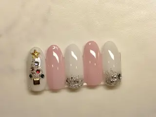 ネイル 吉澤 友恵のネイルデザイン