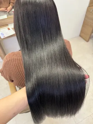 ロング カラー Una並木坂  透明感カラー＆髪質改善＆韓国ヘア所属・松本 凜那のヘアスタイル