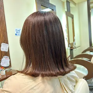 ミディアム カラー 山崎 絵莉香のヘアスタイル