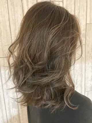 セミロング カラー 髪質改善/透明感 カラー/内藤有須加のヘアスタイル