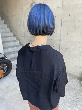 ショート カラー 日高 香織のヘアスタイル