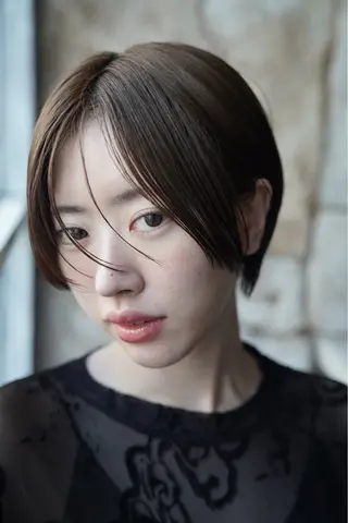 ショート ズミ/レイヤー🦖艶 カラー/Wカラーのヘアスタイル