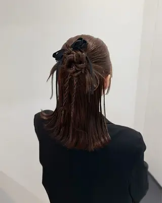 セミロング カラー ヘアアレンジ 縮毛矯正+モテカラー 🎀✨MIHOのヘアスタイル