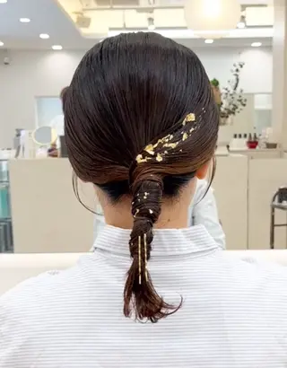 セミロング ヘアアレンジ 阿久津真衣 似合わせカットのヘアスタイル