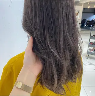ミディアム 顔周りの垢抜けヘア 立山愛梨のヘアスタイル