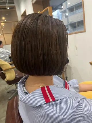 ショート カラー 三島 有佳里のヘアスタイル