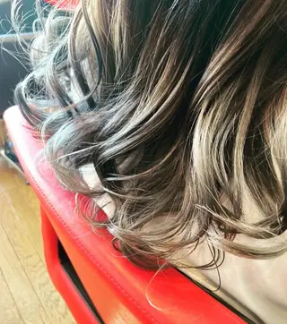 ロング カラー ヘアアレンジ ネイル 井澤 一真のヘアスタイル