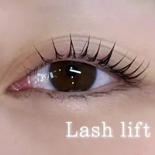 マツエク・マツパ miko eyedesign所属・豊橋LEDマツエク ¥6500歴10年のマツエク・マツパデザイン