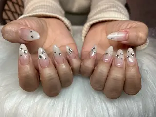 ネイル ROY心斎橋店 川淵 美澪💖のネイルデザイン