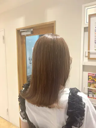 ミディアム カラー EIGHT新宿 新井彩斗のヘアスタイル