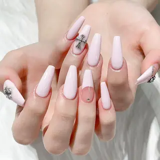 ネイル Queens テイのネイルデザイン