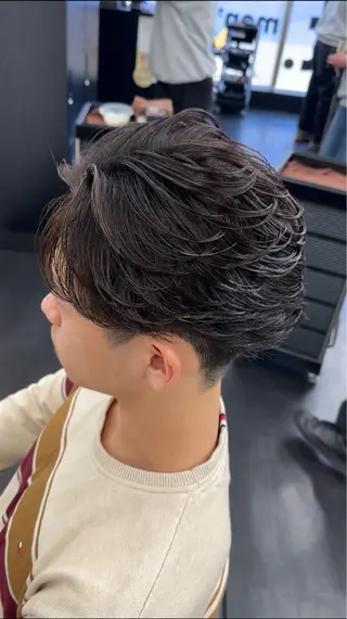 パーマ メンズ 田上 舶斗のヘアスタイル