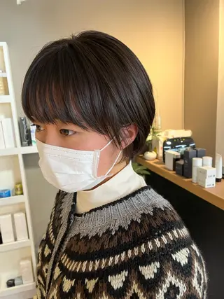 ショート カラー ヘアアレンジ キッズ ネイル マツエク・マツパ アイブロウ 透明感カラー🤎 ゆりのヘアスタイル