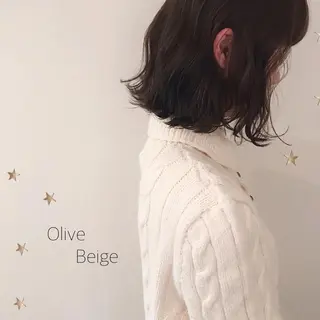 ミディアム カラー 市川 千夏のヘアスタイル