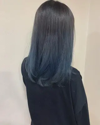 セミロング カラー Mikuri 【Little】のヘアスタイル