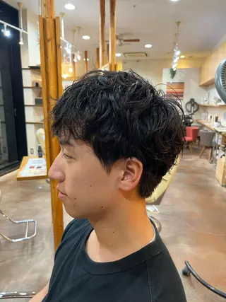 ショート パーマ メンズ ROOF 用賀所属・しみず ちかえのヘアスタイル