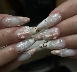 ネイル Miya🎀 nailのネイルデザイン