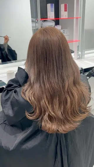カラー *赤み撃退☘️透明感 トレンドカラー☘️のヘアスタイル