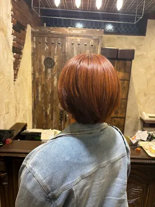 ショート カラー Calbari 鎌田美歩のヘアスタイル