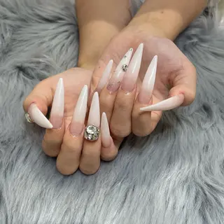 ネイル RICO Nail パーツつけ放題🌈のネイルデザイン