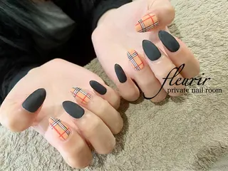 ネイル フルリール 【プライベートサロンのネイルデザイン