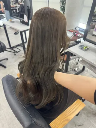 ロング カラー 赤み無し柔らかカラー 【梅田】madokaのヘアスタイル