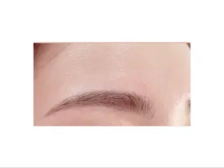 アイブロウ BRISE erikaのマツエク・マツパデザイン