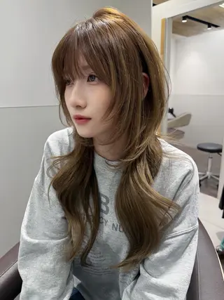 ロング RiA/レイヤーカッ ト/ハッシュカットのヘアスタイル