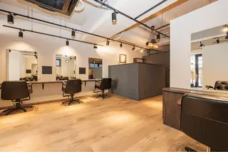 ミディアム 竹之内 航太のヘアスタイル