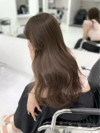 ロング カラー ATRA所属・ワンホン級艶髪 🤍𝑀𝐼𝐻𝑂のヘアスタイル