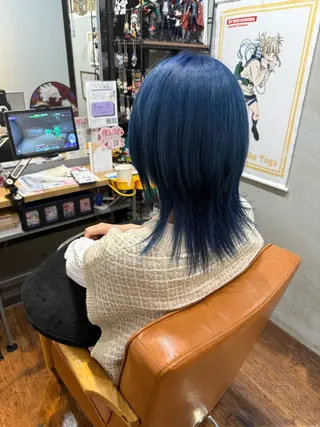 ミディアム 「ヲタクに美容室は難しい。」所属・インナーカラー🦔 🐾KEISUKEのヘアスタイル