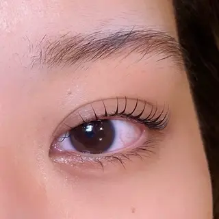 マツエク・マツパ AOI🎀 顔周り カット/透明感カラーのヘアスタイル