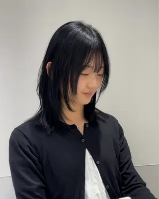 ミディアム カラー パーマ ヘアアレンジ メンズ 切りっぱなしヘアボブ ミディアムヘアRYOのヘアスタイル
