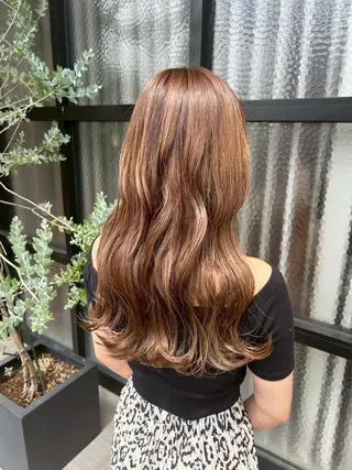 カラー ロング 高村 菜子のヘアスタイル