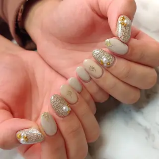 ネイル ジェヌインネイル 河内のネイルデザイン