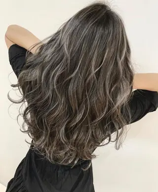 セミロング カラー 髪質改善・艶髪特化 木村侑平のヘアスタイル