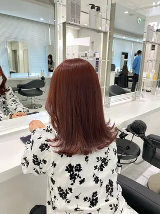 ミディアム カラー センターパート特化 井上健太のヘアスタイル
