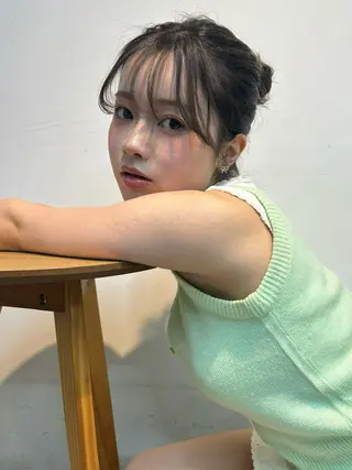 セミロング カラー 林　蓮／レイヤー ／透明感カラーのヘアスタイル