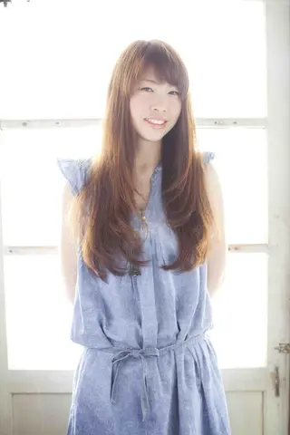 カラー ロング HairMake Billowのヘアスタイル