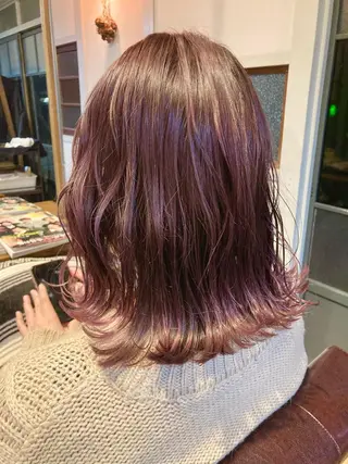 ミディアム タカツド ユウキのヘアスタイル