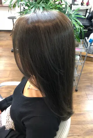 ロング カラー ヘアと眉Otsuka Hikari💆‍♀のヘアスタイル