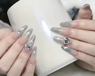 ネイル エリ🫧 nail池袋東口のネイルデザイン