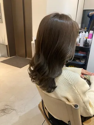 ミディアム ✨色持ちの良い艶 カラー✨蟹江真世のヘアスタイル