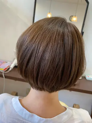ショート カラー 戸諸 由香里のヘアスタイル