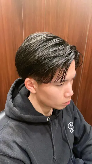 セミロング メンズ 祐川 寛太のヘアスタイル