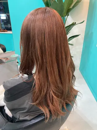 セミロング カラー 🫧透明感✨ブリーチ 💫ダメージレス🫧のヘアスタイル