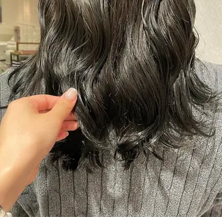 ミディアム カラー yumemiレイヤー ‎✴︎ 透明感カラーのヘアスタイル